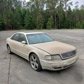 AUDI - A8